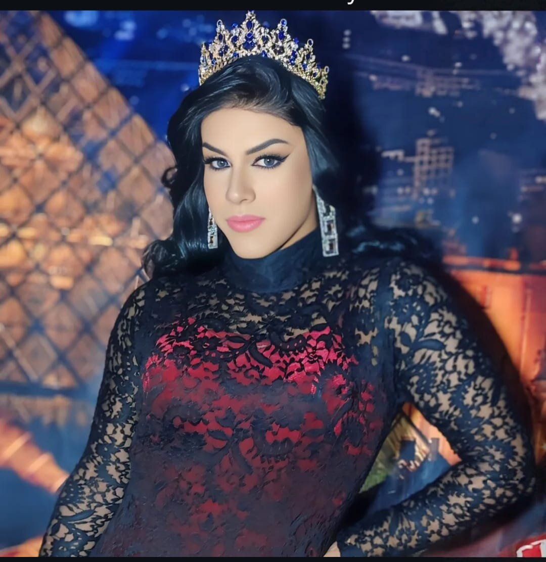 Ariacna_Burgos