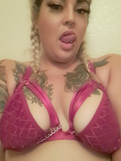 ShineyQuinn 🥅 live webcam