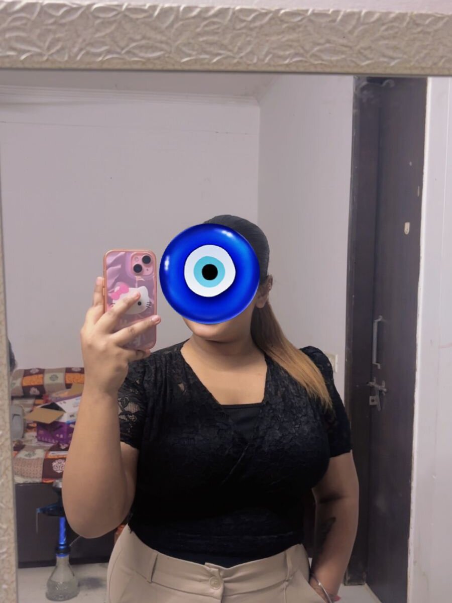 glamcambabes.com ash_noor livesex profile in the-blue-banana cams