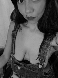 ladynemesis's webcam live show