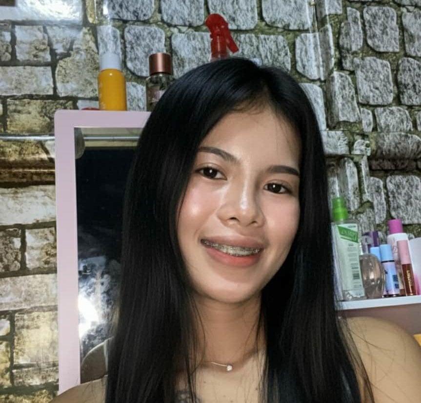 6livesex.com miss_emilda livesex profile in thin cams