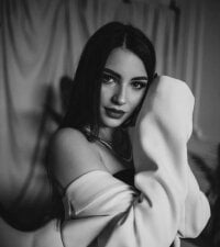 ViktoriaFisher's Offline Chat Room