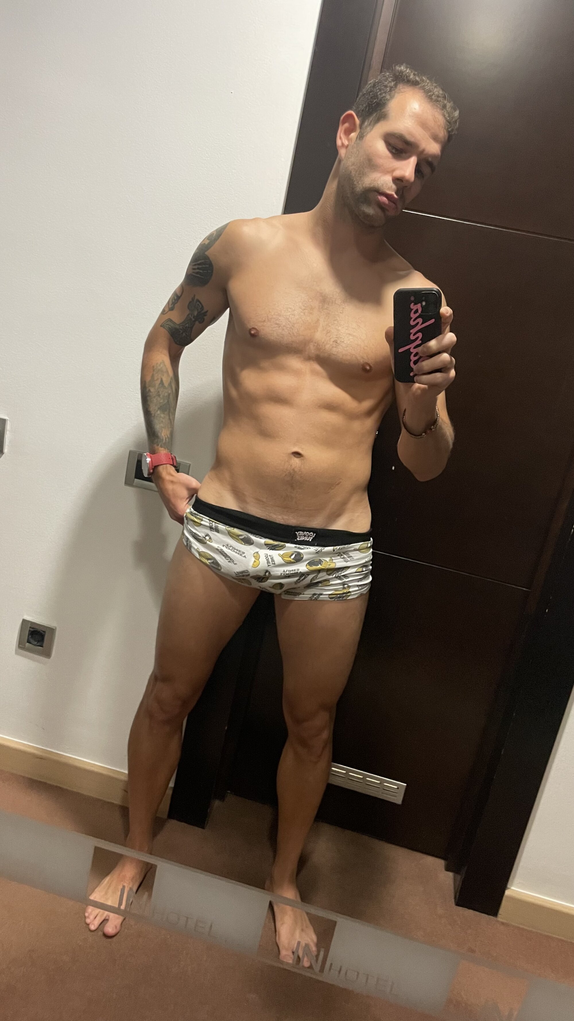 Andykisss