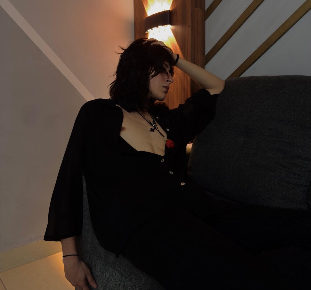 devils_cry's Offline XXX Chat