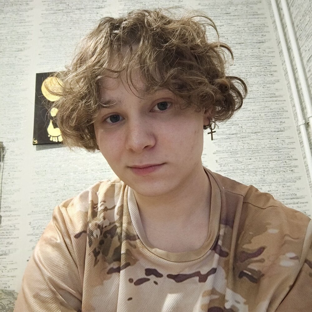 jonnymyloka's Offline XXX Chat