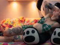 MillyMilk_'s Offline Chat Room
