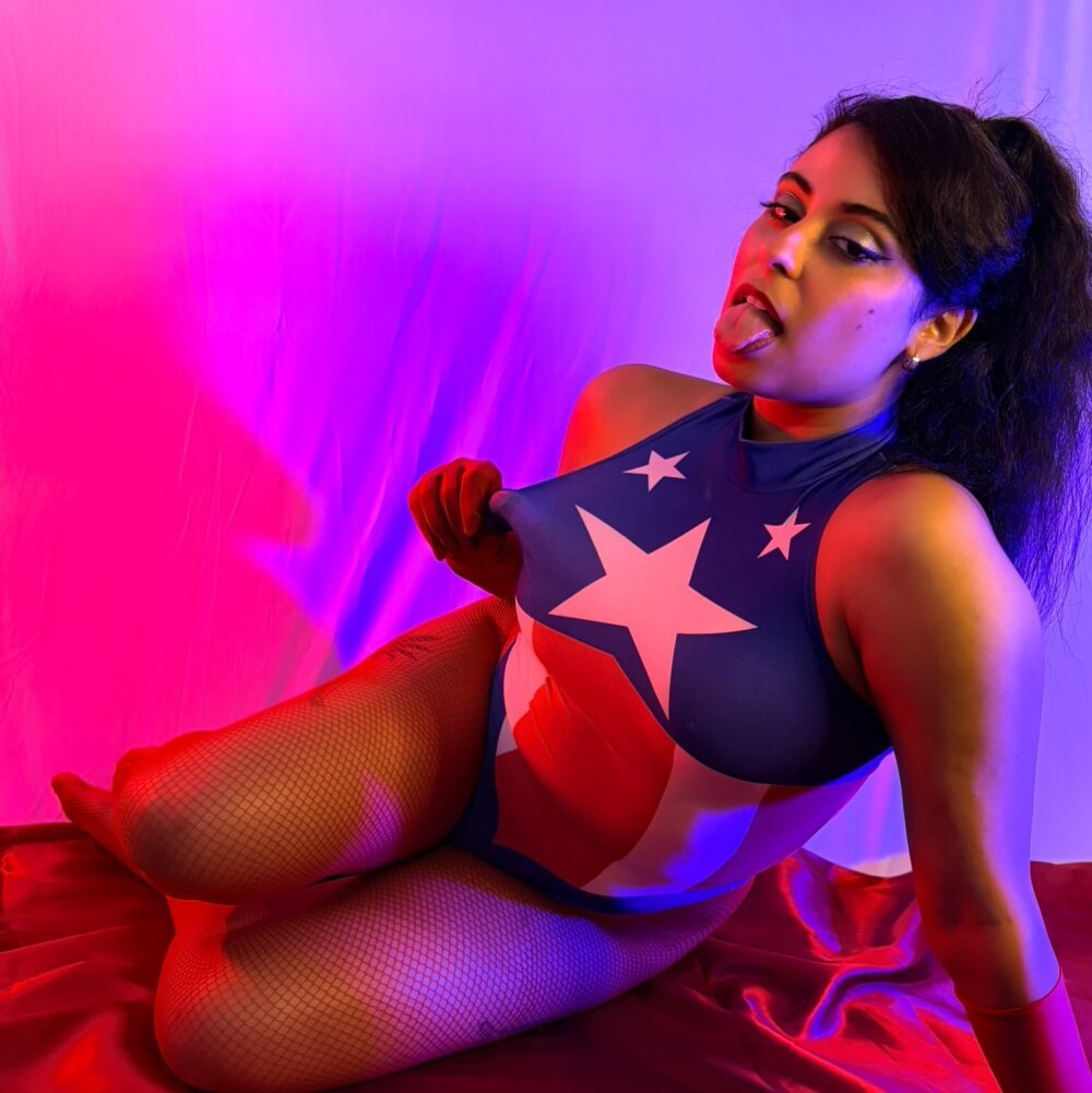 LaHijaDelPecado Chat XXX Ngoại tuyến