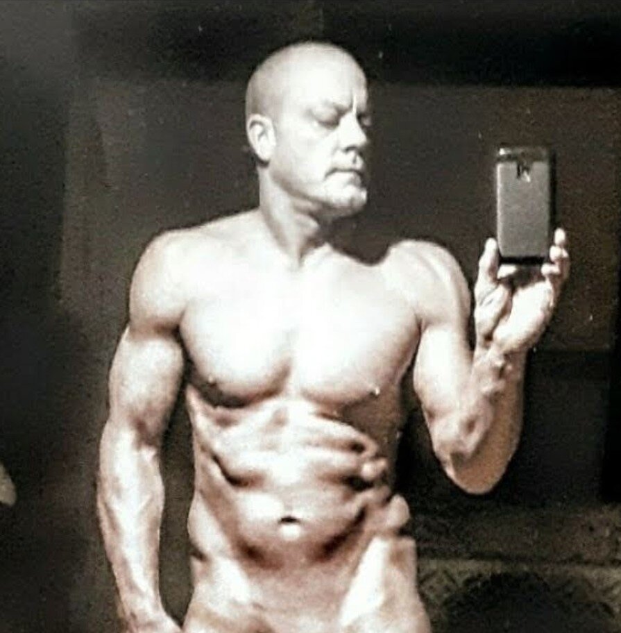 hotbiguy21