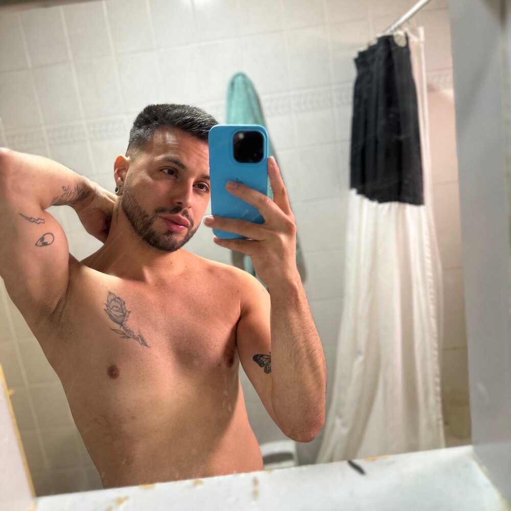 CrushBaby69's Offline XXX Chat