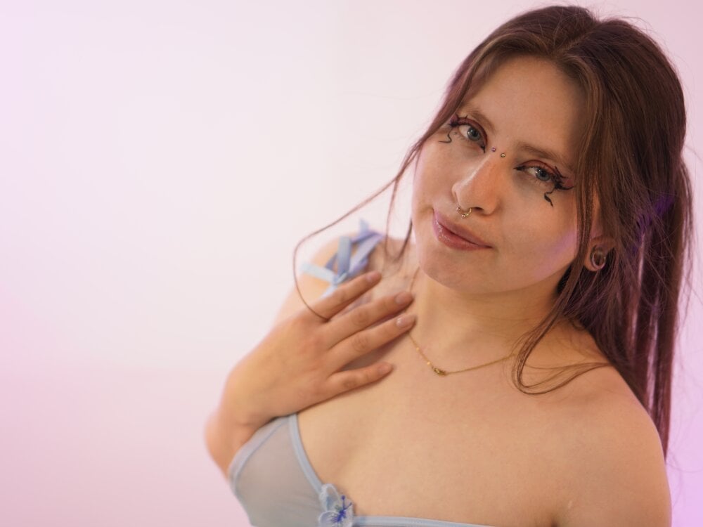 myliveeroticcams.com amelia_s livesex profile in french cams