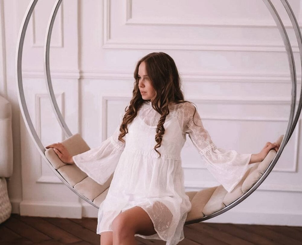 stripchat iris_florence webcam profile pic via maturelivesexcams.com