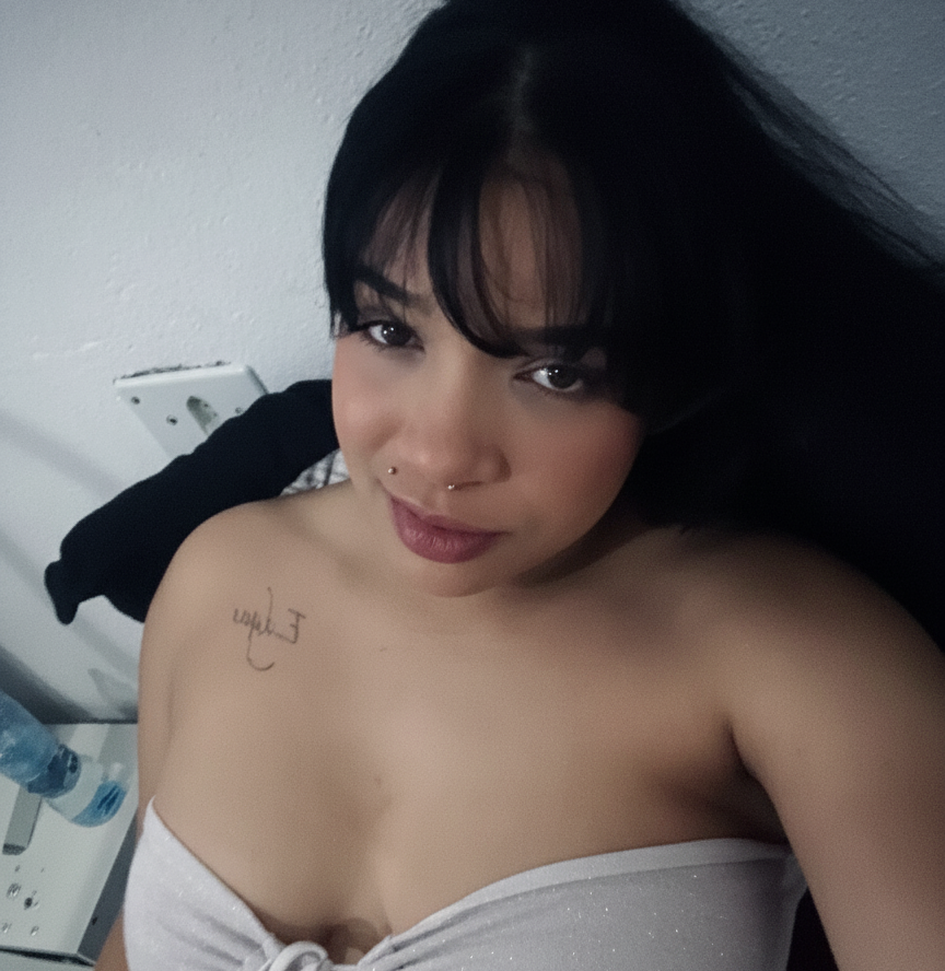 bianca_fox77's Offline XXX Chat