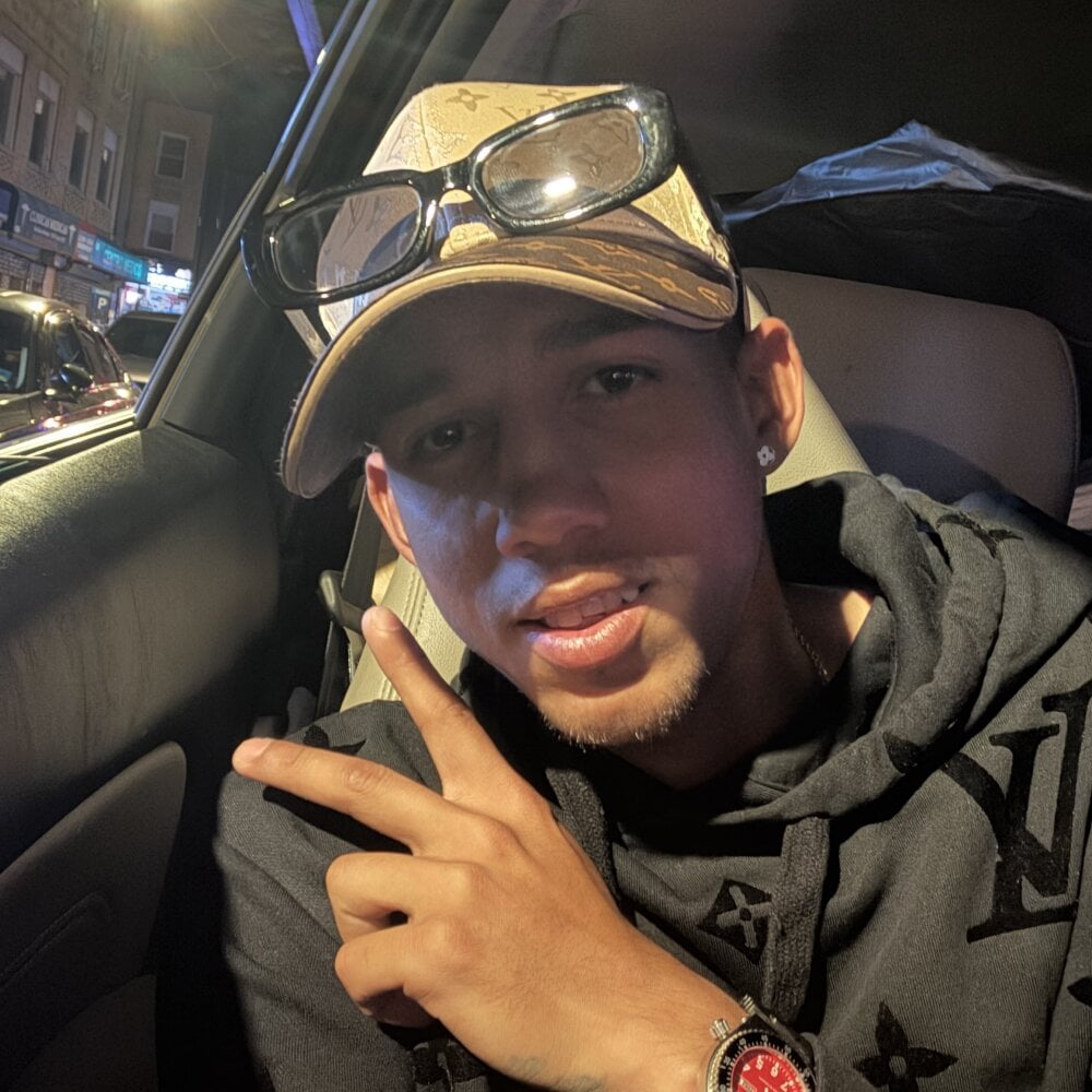 keiberguil29506 from stripchat