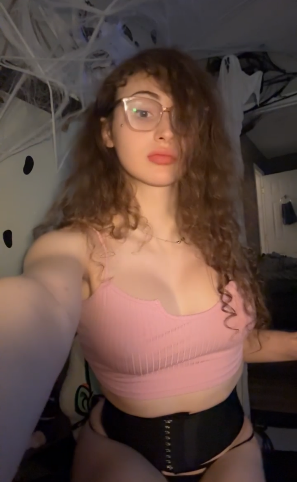 cassieeangelbby's Offline XXX Chat