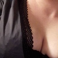 Nermine_Sex's webcam live show