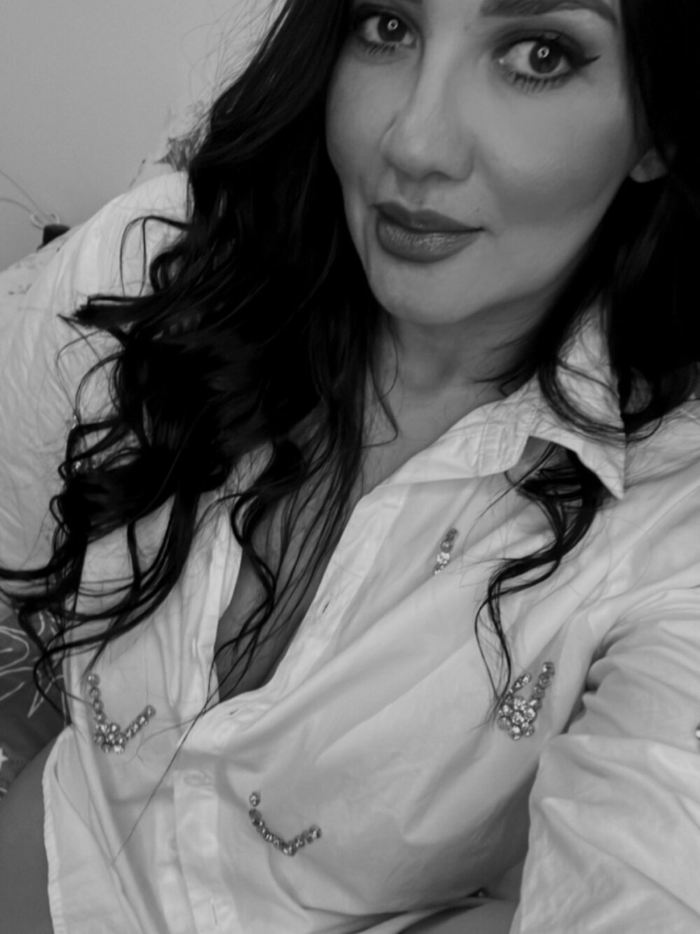 Live sex webcam photo for Julia_Mond #289878903