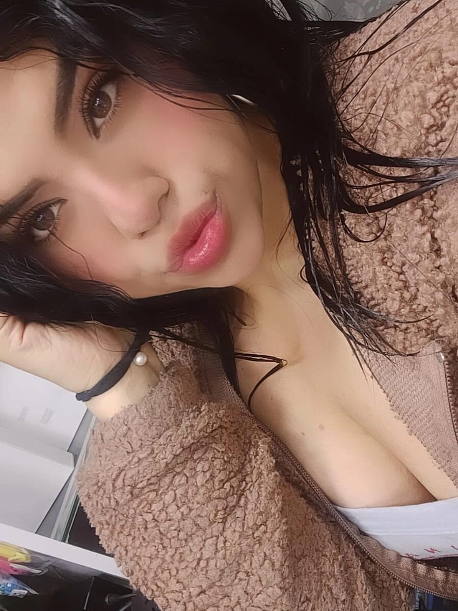 Chalotte_Velle profile