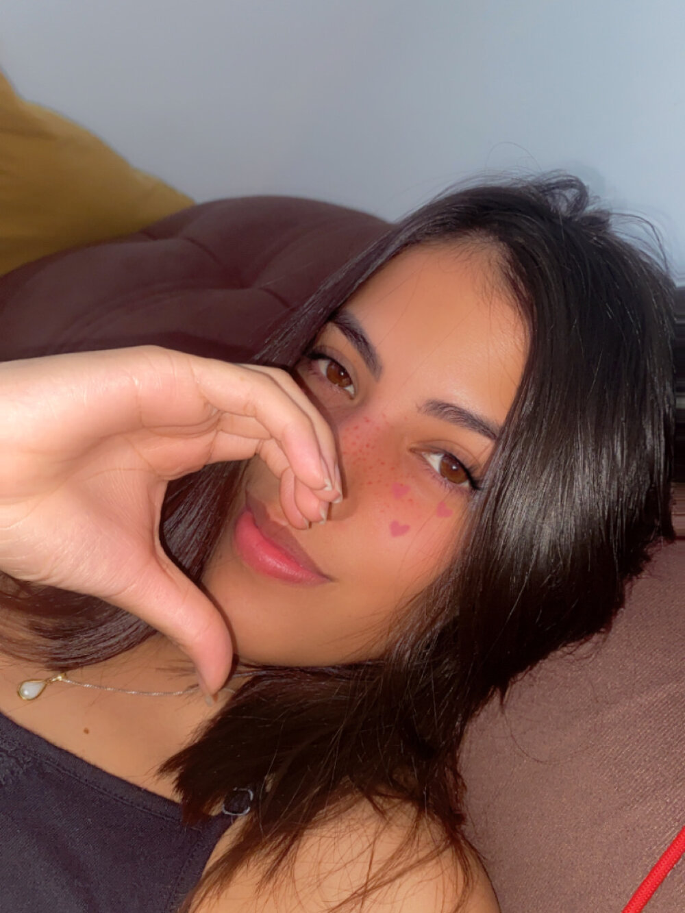 Lara_o's Offline XXX Chat