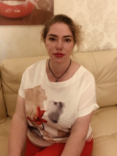 Unsual_milf Female Tittyfuck Live Webcam Adult