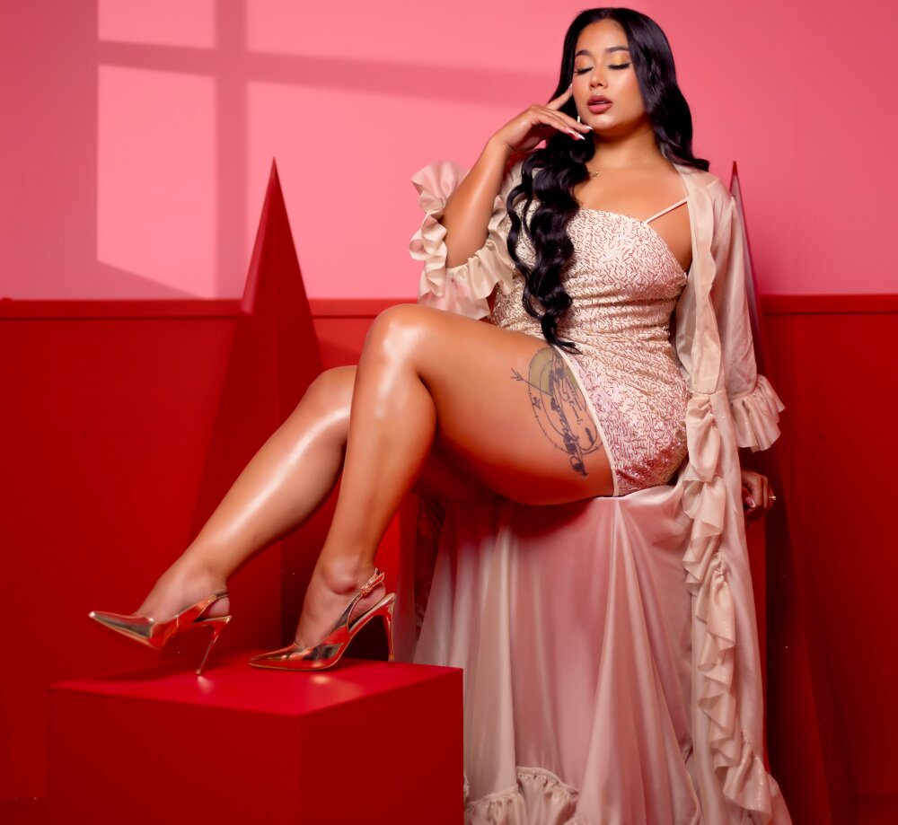 Live sex webcam photo for Gaby_Blaze #290217605