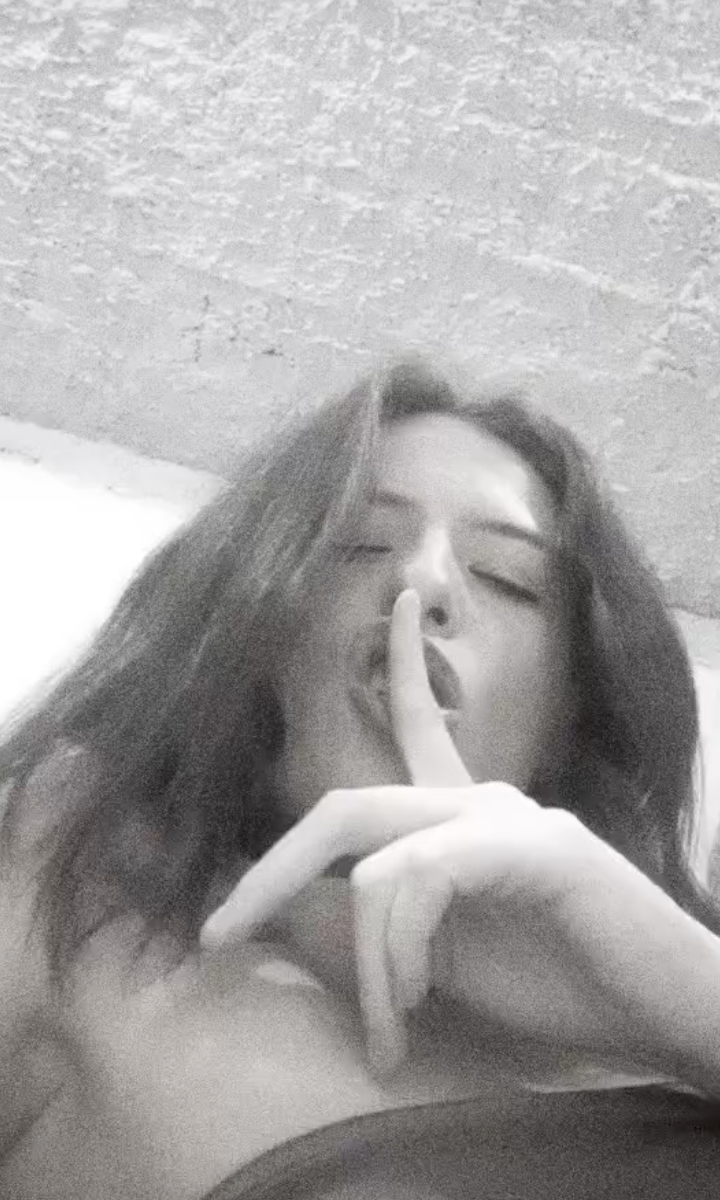 sleekcams.com sashasweet4444 livesex profile in spanish cams