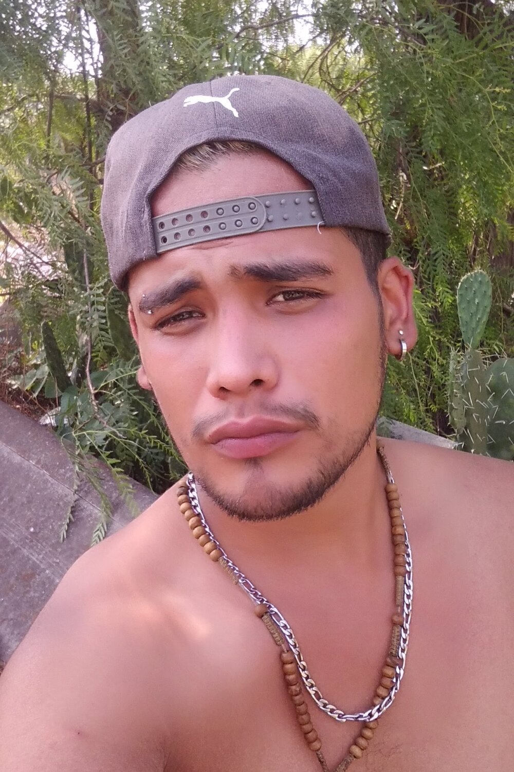 alexismug76-09 offline XXX-chat