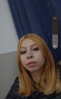 Clara_Novena's Offline Chat Room