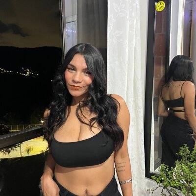 Zendaya11 Live Cam on StripChat