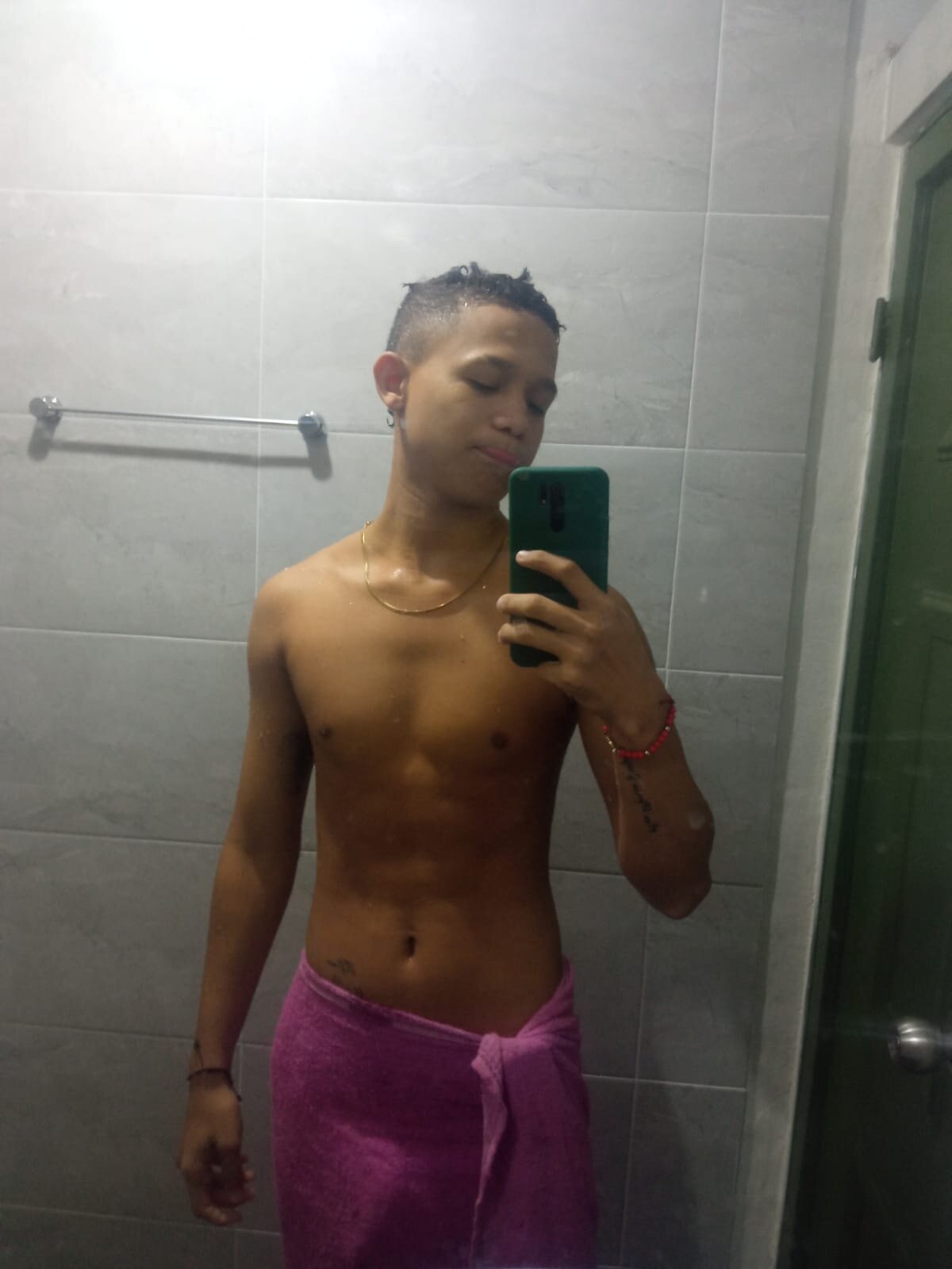 Tom_Hawk8
