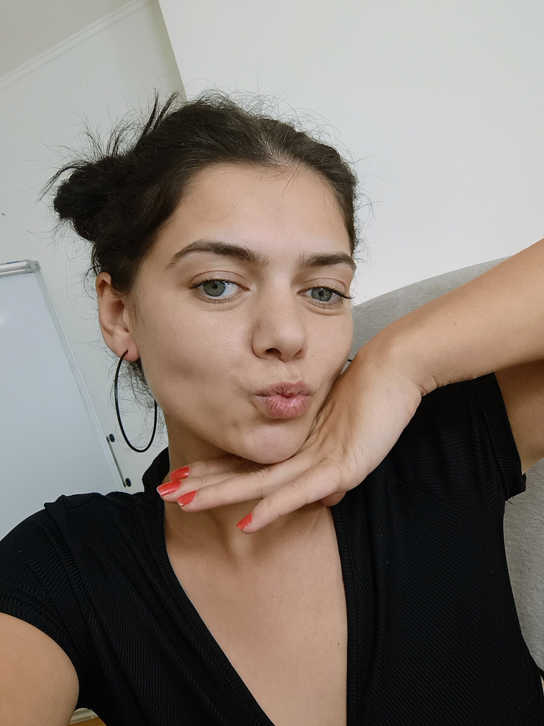 Nora_Red