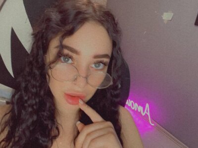 Hungry_Girll - Stripchat Girl 