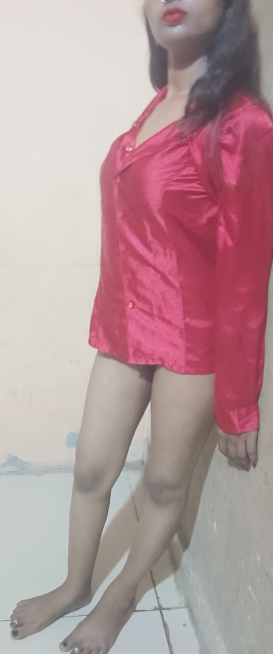Hott_Nidhi