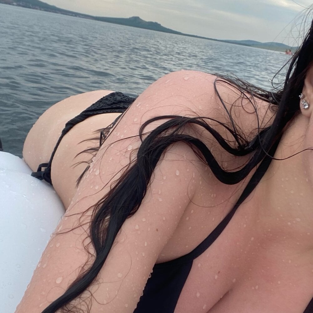 aliice_cutie's Offline XXX Chat