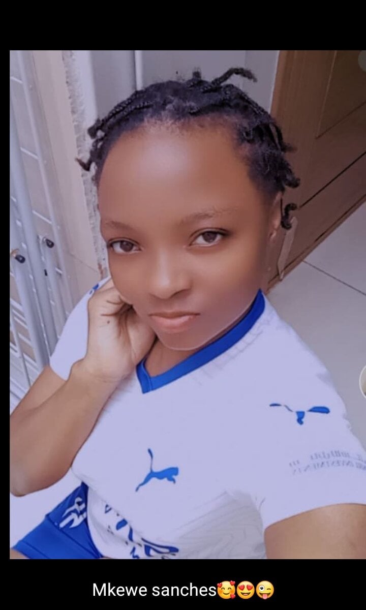 qween_sexy69 webcam livesex profile on cam-performer.com