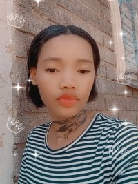 ห้องแชทออฟไลน์ของ tattooangie