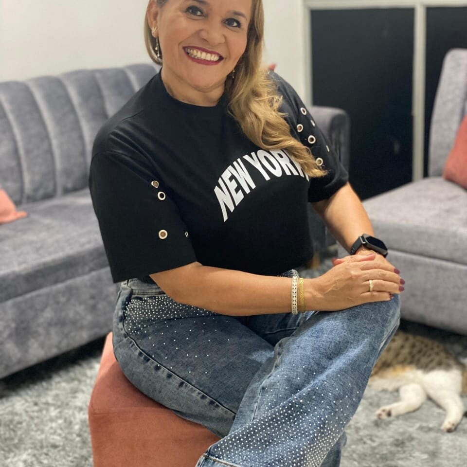 stripchat sara_star1 webcam profile pic via 6livesex.com