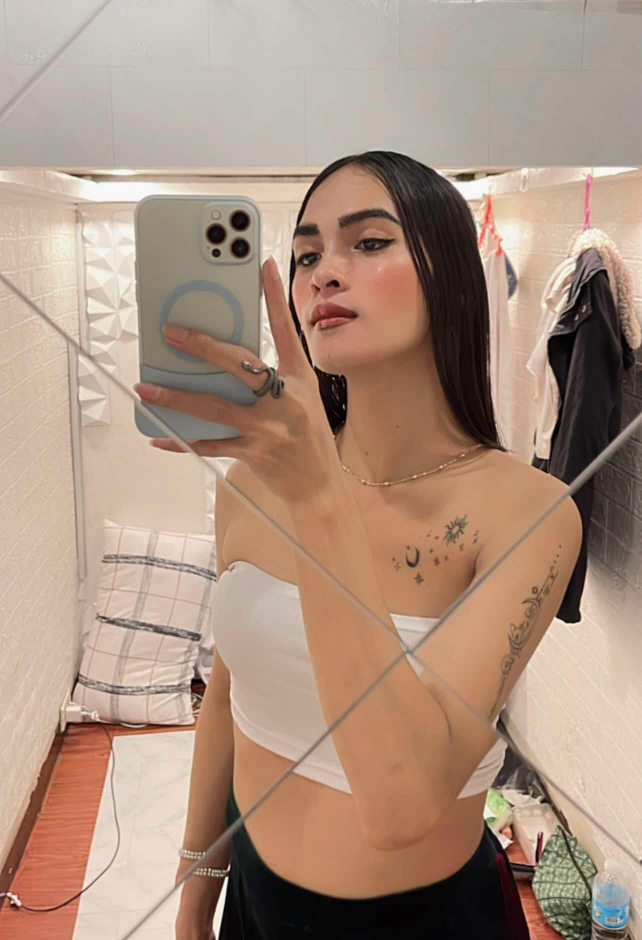 PetiteAsianDyosa