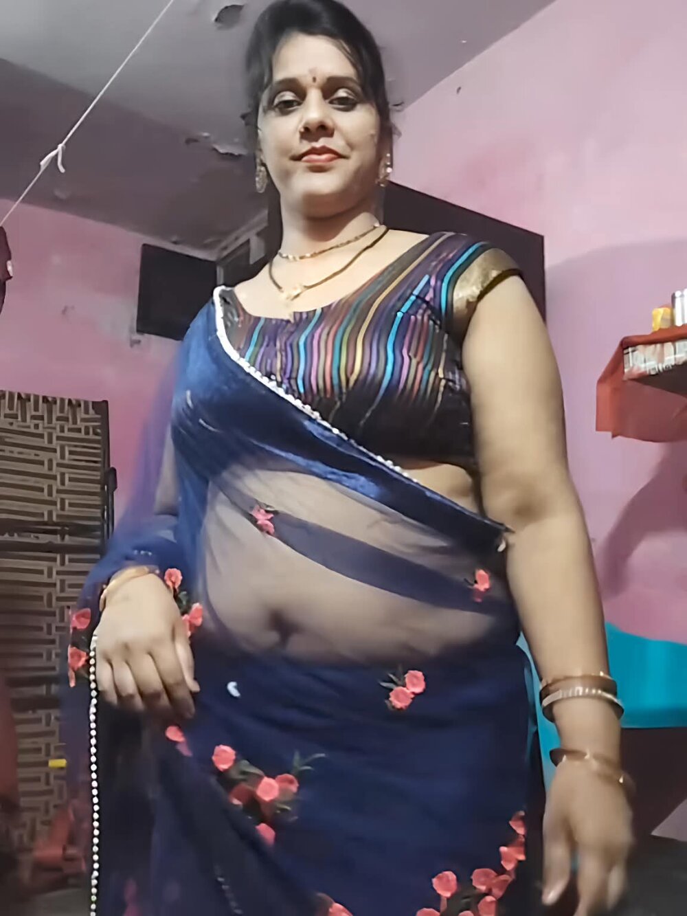 riya-hot3 from stripchat