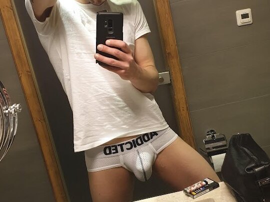 BrionNiel's Offline XXX Chat