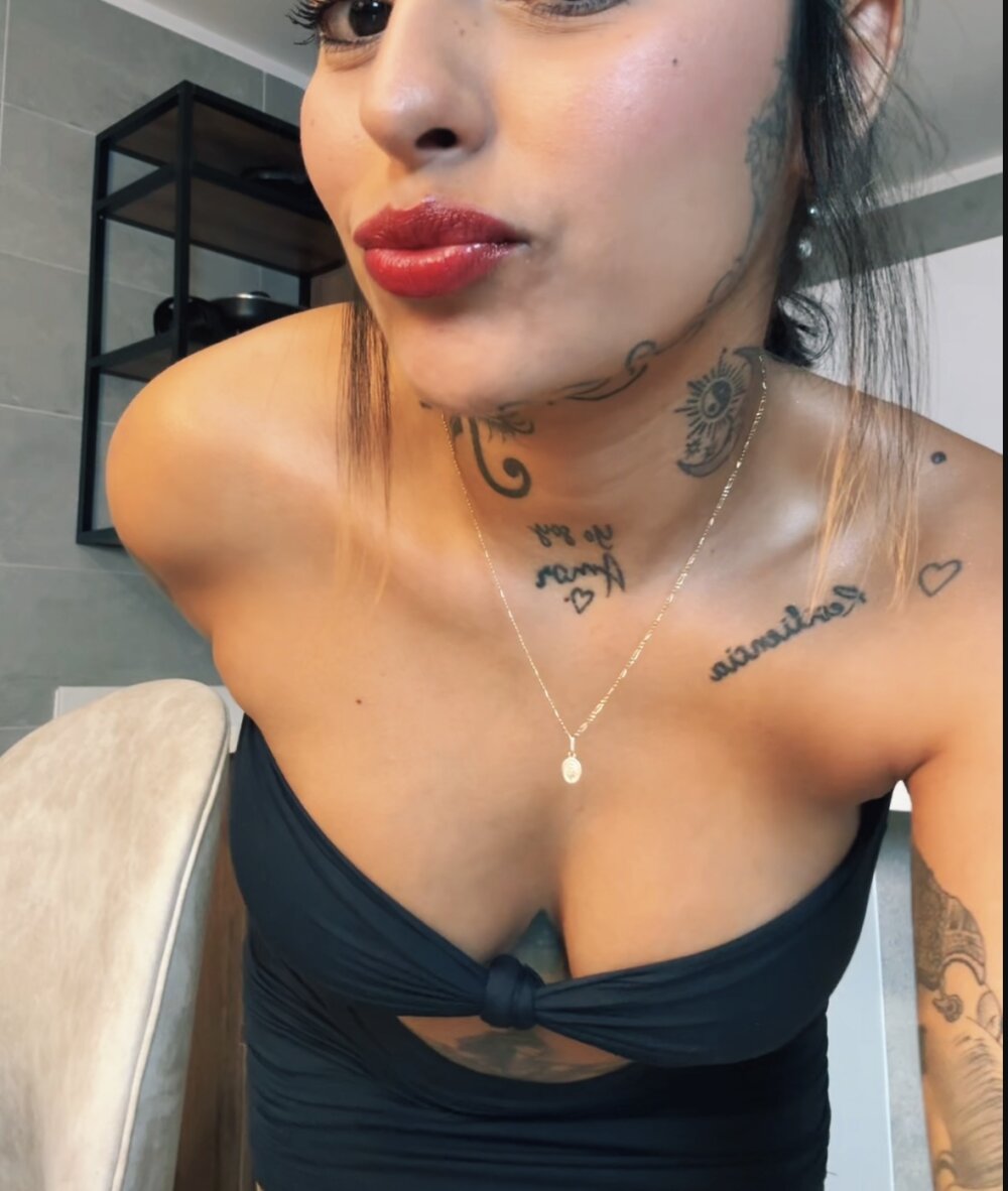 abi_sexxxのオフラインXXXチャット