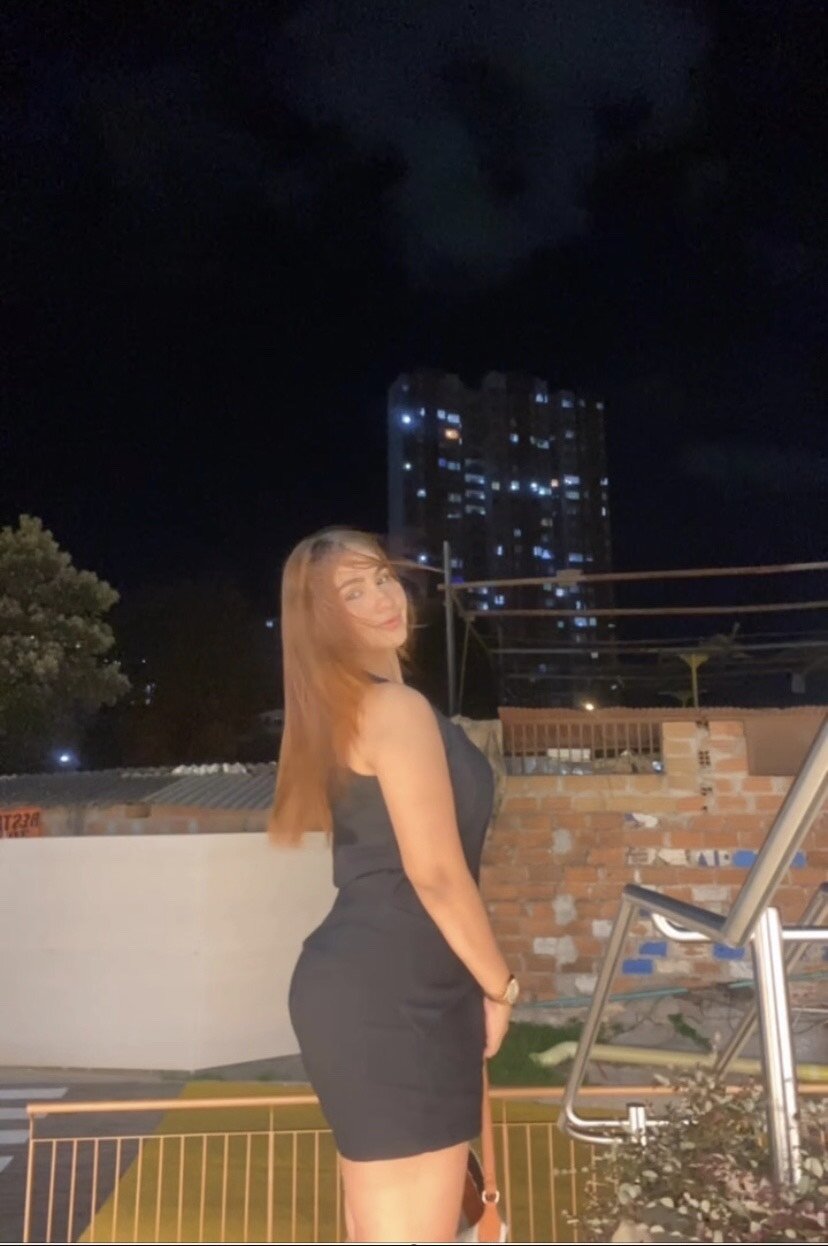 Abril_monroe_