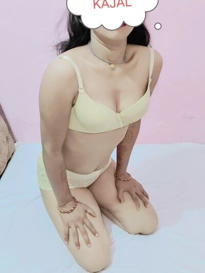 sexy_saara 🚃 naked chat