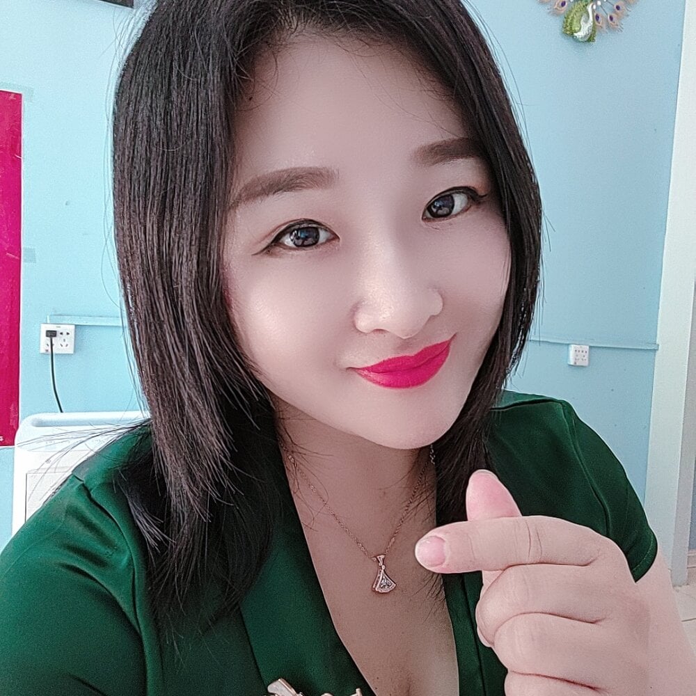 sleekcams.com lvy-520 livesex profile in in-your-heart-handsome-boy cams