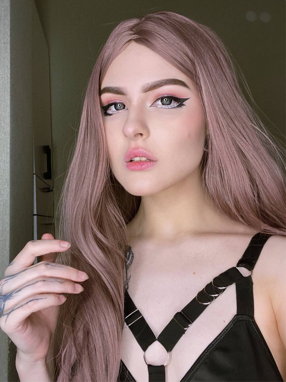 Emi1y__Moore