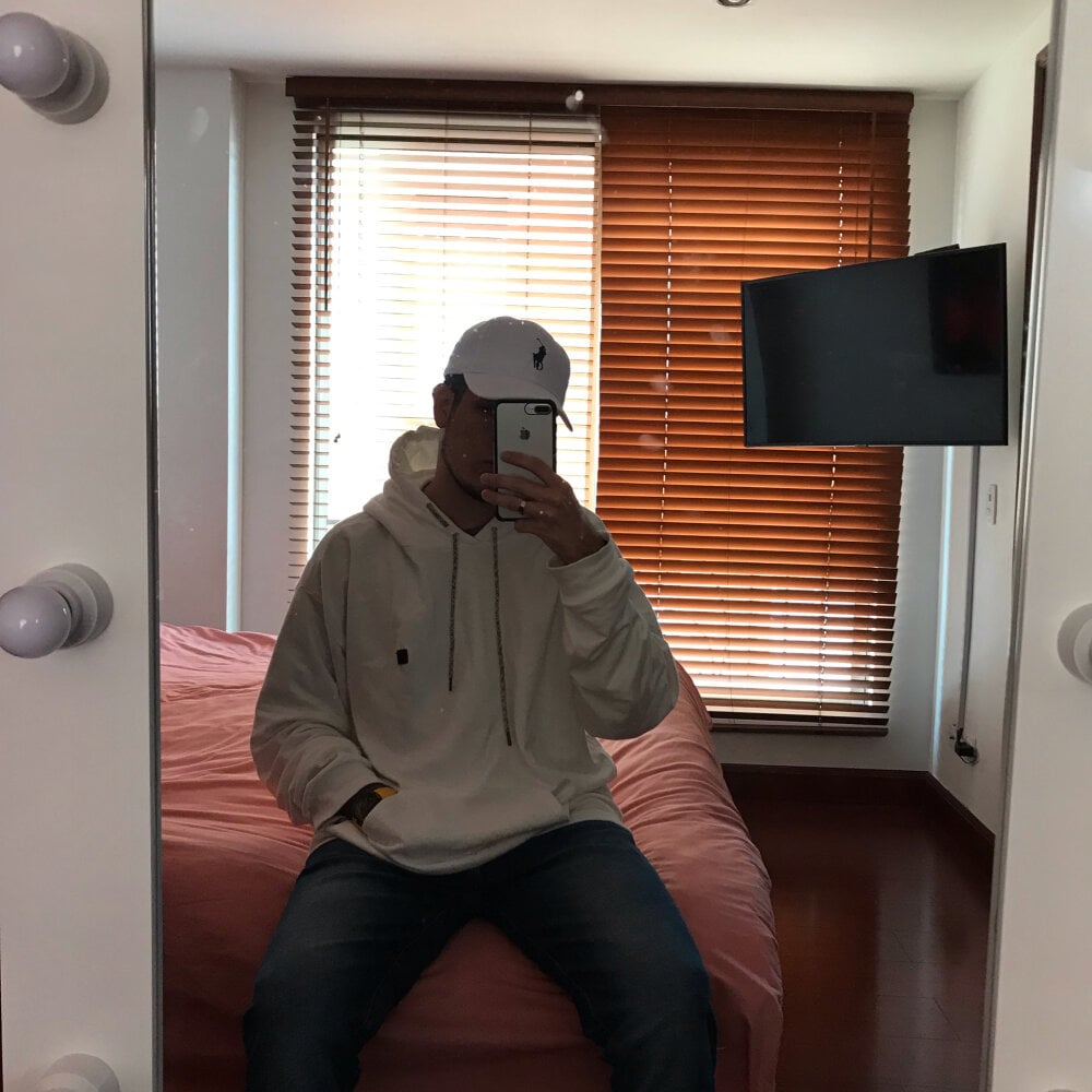 Criss_____'s Offline XXX Chat