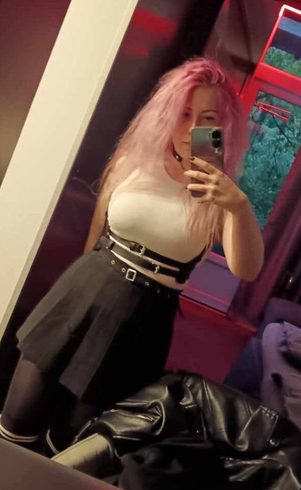 sandraa_cole from stripchat