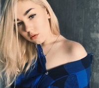 ValerieSexy's Offline Chat Room
