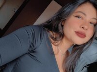 annie_winterr's Offline XXX Chat
