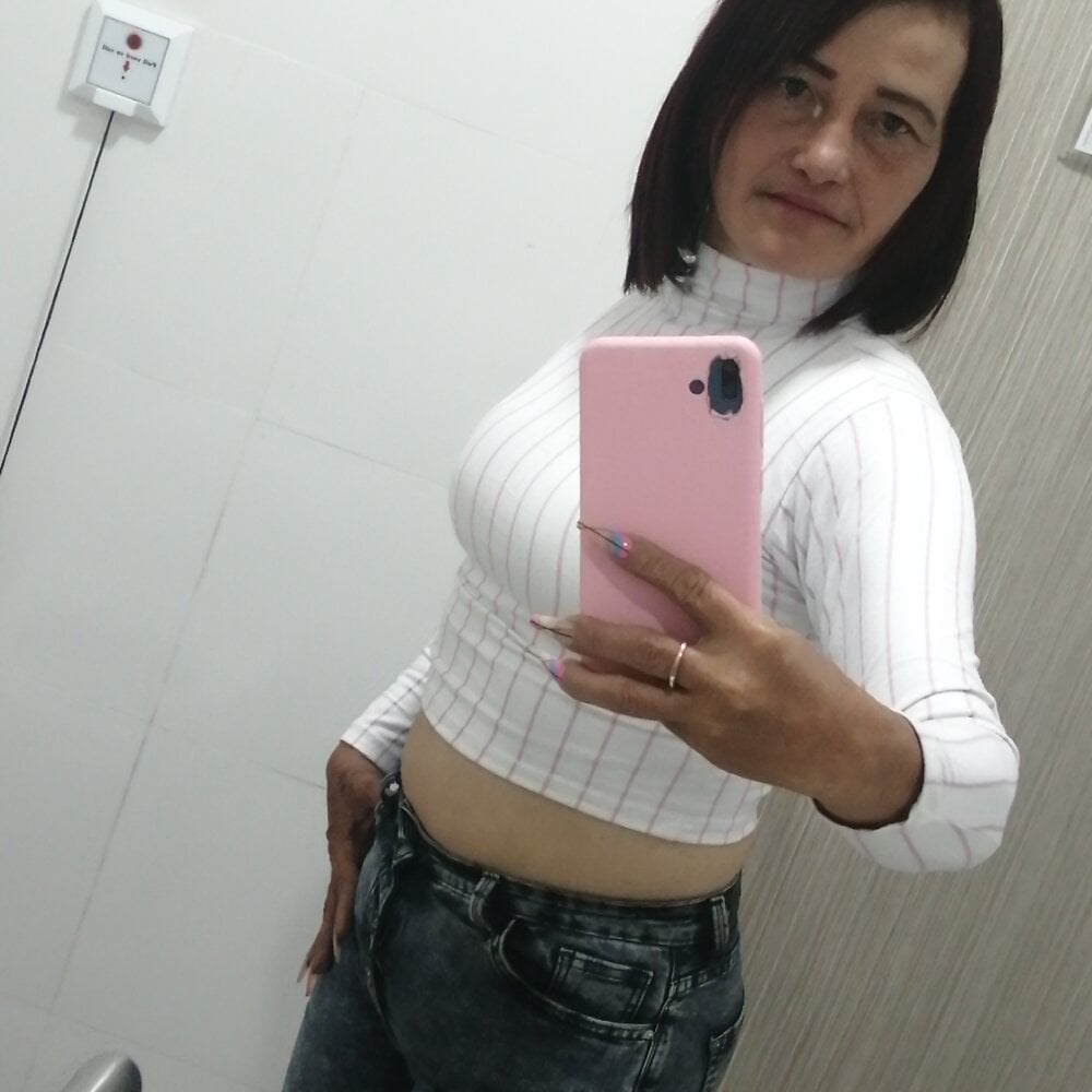 Chantalhot1 profile