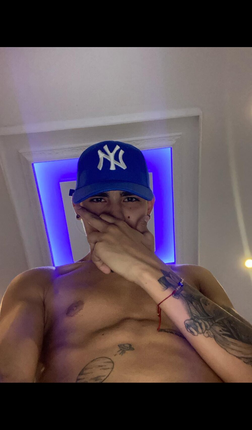 Boys_Twink_Hot profile
